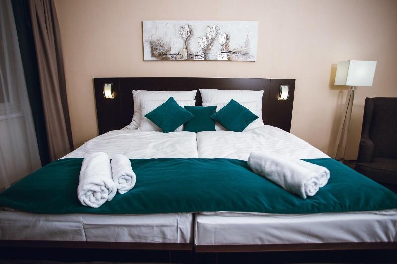 Hotel Crystal โกชิเซ ภายนอก รูปภาพ